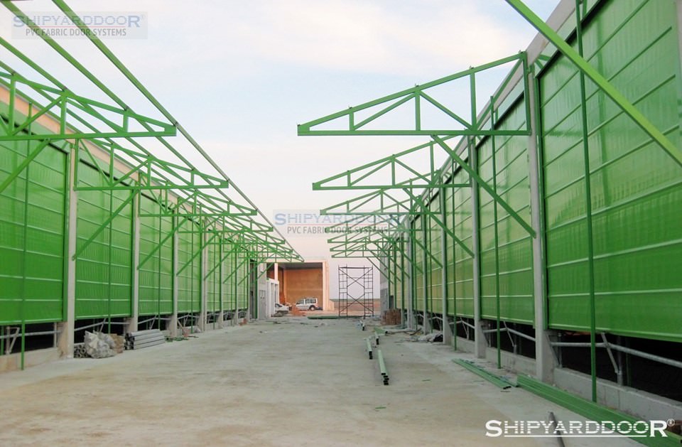 farm curtain en shipyarddoor