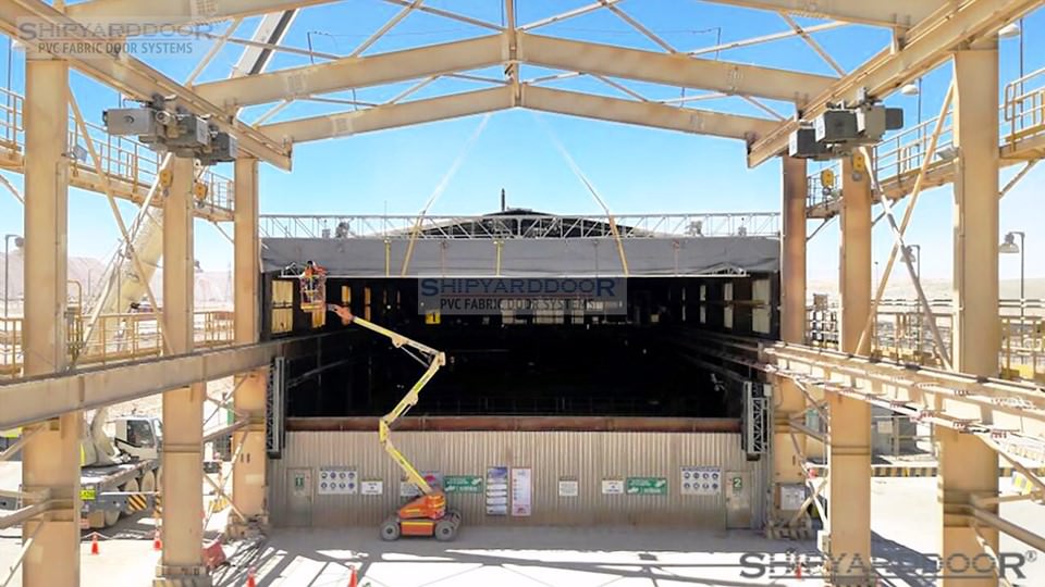 crane hangar door en shipyarddoor